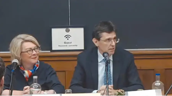 Isabelle Ryckbost, secretaria general de la ESPO; y Manuel Arana, director de Planificación y Desarrollo de Puertos del Estado.