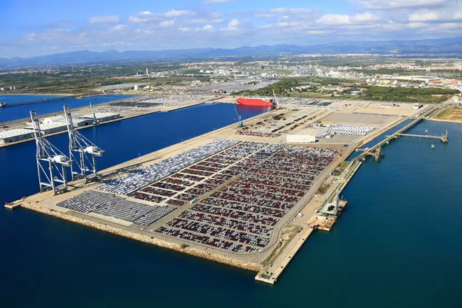 Cosco y PTP confirman una apuesta marítimo-ferroviaria para la terminal polivalente de Tarragona (12/05/2026)